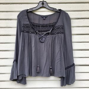 American Eagle Outfitters gray boho blouse